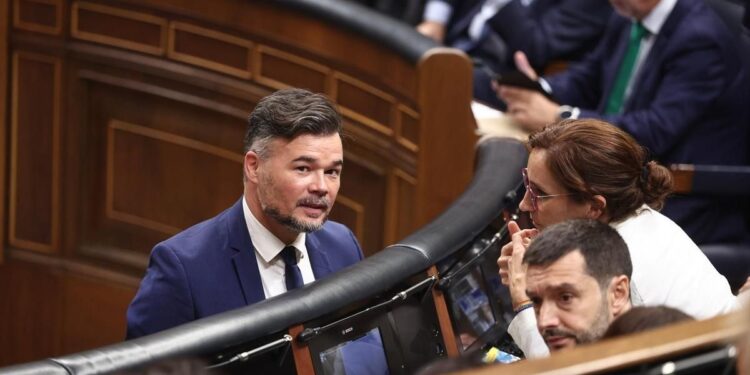 El psc gana, erc sube y sumar se hunde en las elecciones generales en catalunya, según el ceo 2026