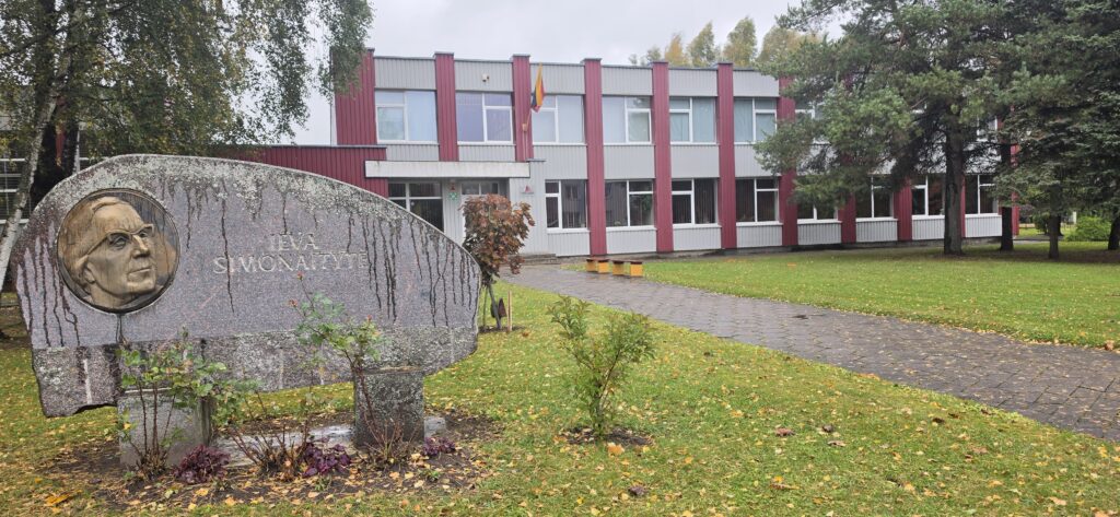 Įkvėpti praeities, kuria ateičiai: 290 metų agluonėnų mokyklos šviesos kelias 2026 - teisingumas - iustitia. Bg Agluonėnų įkvėpti praeities, kuria ateičiai: 290 metų agluonėnų mokyklos šviesos kelias 2026 pti praeities kuria atei iai 290 met agluon mokyklos vi 4 agluonėnų iustitia. Bg mokyklos jubiliejine švente pasidžiaugė klaipėdos rajono savivaldybės vicemerė v. riaukienė, direktorė a. Jasienė, dr. S. Pocytė, buvusi ilgametė direktorė r. Gabalienė,... Įkvėpti praeities, kuria ateičiai: 290 metų agluonėnų mokyklos šviesos kelias 2026 2026-10-20 05:52:00 teisingumas - iustitia. Bg agluonėnų