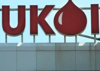 Рафинерията на „лукойл“ в бургас може да е част от сделка, обсъждана от сащ и русия 2026