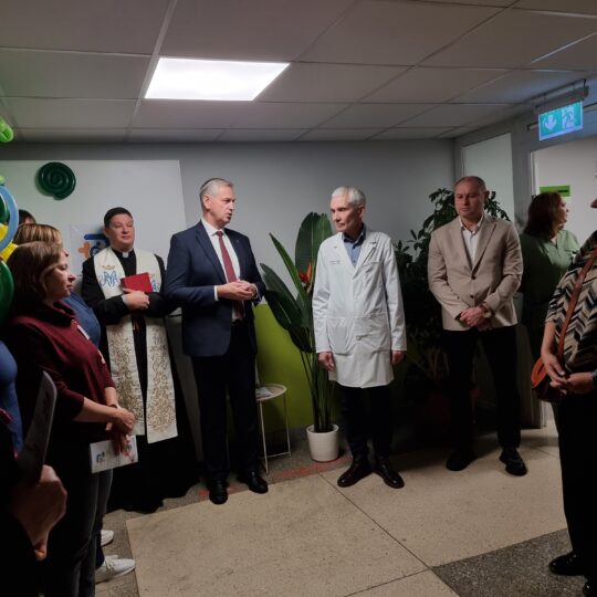 Rajono ligoninėje atidarytas rajono ligoninėje atidarytas skyrius, kurio laukė daugybė šeimų (foto) 2026 rajono ligonin atidarytas skyrius kurio lauk daugyb eim 12 rajono ligoninėje atidarytas iustitia. Bg gimtasis rokiškis
didžiulis poreikis
anot skyriuje dirbančios gydytojos-socialinės pediatrės žydrūnės jakštonienės, vaikų raidos sutrikimų ankstyvosios reabilitacijos skyriaus... Rajono ligoninėje atidarytas skyrius, kurio laukė daugybė šeimų (foto) 2026 2026-10-15 12:23:35 teisingumas - iustitia. Bg rajono ligoninėje atidarytas