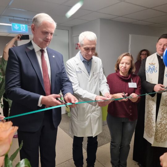 Rajono ligoninėje atidarytas rajono ligoninėje atidarytas skyrius, kurio laukė daugybė šeimų (foto) 2026 rajono ligonin atidarytas skyrius kurio lauk daugyb eim 20 rajono ligoninėje atidarytas iustitia. Bg gimtasis rokiškis
didžiulis poreikis
anot skyriuje dirbančios gydytojos-socialinės pediatrės žydrūnės jakštonienės, vaikų raidos sutrikimų ankstyvosios reabilitacijos skyriaus... Rajono ligoninėje atidarytas skyrius, kurio laukė daugybė šeimų (foto) 2026 2026-10-15 12:23:35 teisingumas - iustitia. Bg rajono ligoninėje atidarytas