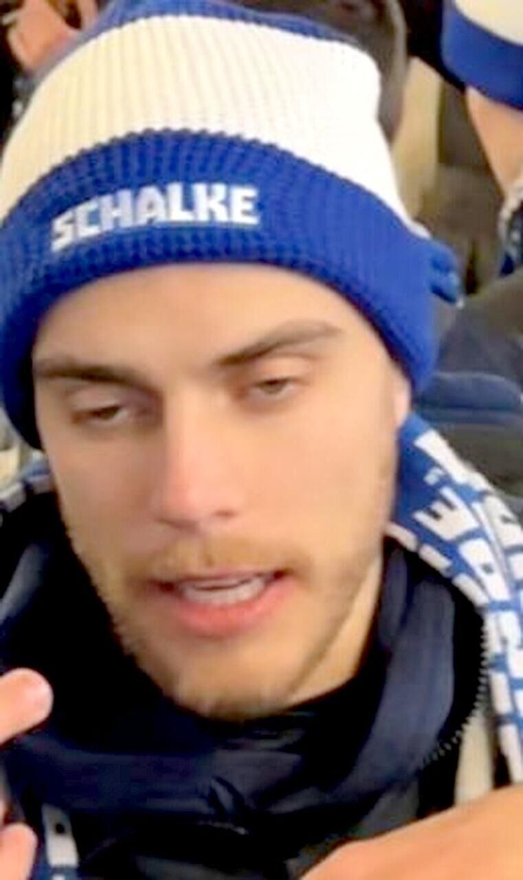 Tatverdächriger mit schalke-mütze