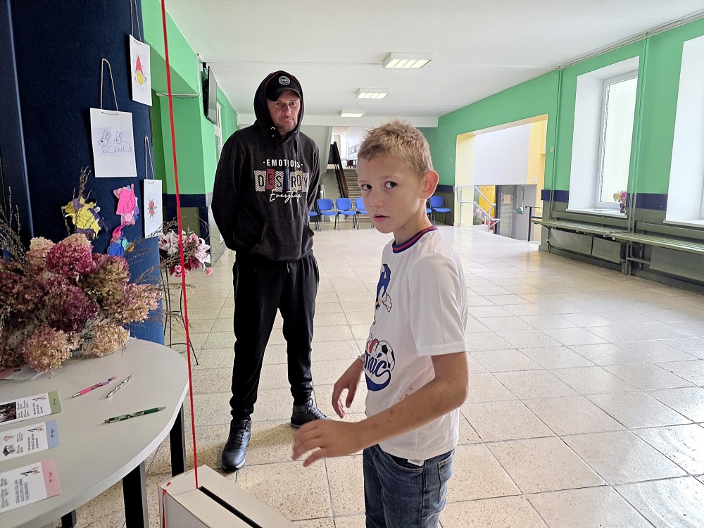 Foto līga salnite bērni ar prieku mācās paust savu viedokli balsošanā 2026 rni prieku paust savu viedokli balso 2026 2 foto līga salnite cēsu novads saeimas vēlēšanu dienu izmantoja kā papildu neformālo mācību stundu jaunāko pilsoņu audzināšanā.... Iustitia. Bg bērni ar prieku mācās paust savu viedokli balsošanā 2026 2026-10-07 03:01:00 taisnīgums - iustitia. Bg foto līga salnite