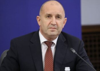 Румен радев: изпращаме бюджет 2027 в ек, няма да вдигаме основни данъци 2026