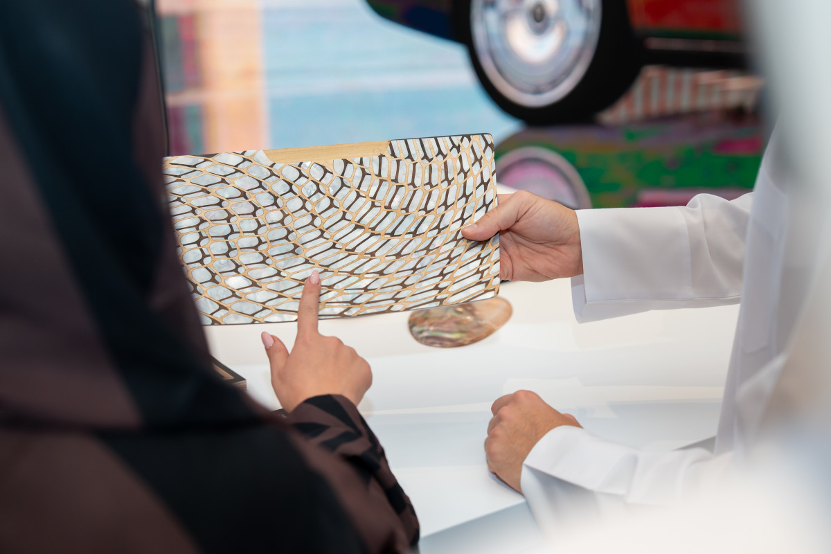 رولز-رويس موتور كارز الدوحة تحتفي بحِرفية التخصيص bespoke عبر معرض مستوحى من اللؤلؤ 2026 - عدالة - iustitia. Bg رفية التخصيص bespoke رولز-رويس موتور كارز الدوحة تحتفي بحِرفية التخصيص bespoke عبر معرض مستوحى من اللؤلؤ 2026 rwlz rwys mwtwr karz aldwhh thtfy bhirfyh altkhsys besp رفية التخصيص bespoke iustitia. Bg • يحتفي معرض حِرفية التخصيص bespoke بإرث قطر العريق في الغوص بحثًا عن اللؤلؤ وتراثها البحري الغني، من منظور... رولز-رويس موتور كارز الدوحة تحتفي بحِرفية التخصيص bespoke عبر معرض مستوحى من اللؤلؤ 2026 2026-10-22 11:09:10 عدالة - iustitia. Bg رفية التخصيص bespoke