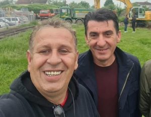 Семејни врски, бизниси и милиони оспорени евра, што се крие зад студијата за јавно-приватно партнерство за објектот на општина тетово? 2026 - правда - юстиция Општина тетово семејни врски, бизниси и милиони оспорени евра, што се крие зад студијата за јавно-приватно партнерство за објектот на општина тетово? 2026 seme vrski biznisi milioni osporeni evra shto krie zad општина тетово iustitia. Bg братот на косопственикот на компанијата која го гради дополнителниот објект на општина тетово, преку компанија во сопственост на сопругата на неговиот син, ја изгработил... Семејни врски, бизниси и милиони оспорени евра, што се крие зад студијата за јавно-приватно партнерство за објектот на општина тетово? 2026 2026-10-24 11:57:37 правда - юстиция општина тетово