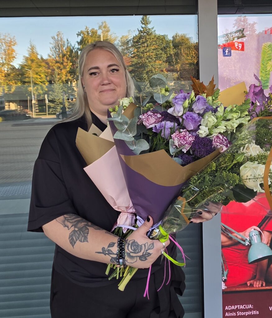 Socialinių darbuotojų dieną – padėka už kasdienį rūpestį žmogumi 2026 - teisingumas - iustitia. Bg Socialinių darbuotojų dieną socialinių darbuotojų dieną – padėka už kasdienį rūpestį žmogumi 2026 socialini darbuotoj dien pad kasdien pest mogumi 2026 1 socialinių darbuotojų dieną iustitia. Bg minint socialinių darbuotojų dieną, gargždų kultūros centre pagerbti klaipėdos rajono socialiniai darbuotojai ir jų partneriai. Renginio metu įteiktos dvi petronėlės kaubrienės... Socialinių darbuotojų dieną – padėka už kasdienį rūpestį žmogumi 2026 2026-10-02 05:55:00 teisingumas - iustitia. Bg socialinių darbuotojų dieną