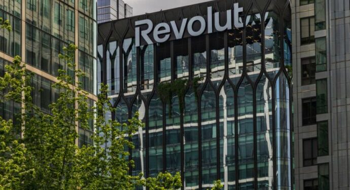 Срив в revolut засегна плащанията и достъпа до приложението 2026