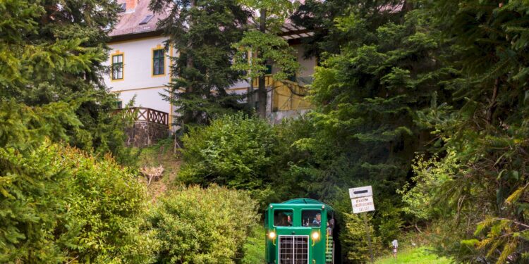 Jövőre összeér a három kéktúra útvonala, és tényleg körbejárhatóvá válik a kékkör 2026
