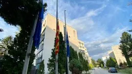 Суспендирани шест полициски службеници за употреба на прекумерна сила во случајот за насилство врз двете момчиња 2026 - правда - юстиция Шест полициски службеници суспендирани шест полициски службеници за употреба на прекумерна сила во случајот за насилство врз двете момчиња 2026 suspendirani shest politsiski sluzhbenitsi upotreba pre шест полициски службеници iustitia. Bg шест полициски службеници ќе се соочат со дисциплинска постапка и мерки за суспензија поради утврдени неправилности при постапување со употреба на физичка сила и нанесување... Суспендирани шест полициски службеници за употреба на прекумерна сила во случајот за насилство врз двете момчиња 2026 2026-10-11 13:56:26 правда - юстиция шест полициски службеници