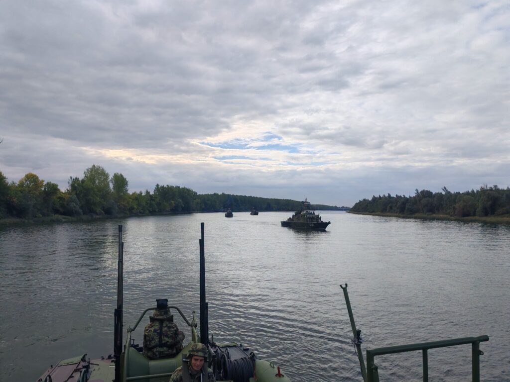 Three nations conduct joint live-fire exercise on tisza river 2026 - justice - iustitia. Bg Live-fire exercise three nations conduct joint live-fire exercise on tisza river 2026 three nations conduct joint live fire exercise tisza ri 18 live-fire exercise the annual hungarian-serbian “live-fire exercise” took place late september on the serbian section of the tisza... Iustitia. Bg three nations conduct joint live-fire exercise on tisza river 2026 2026-10-05 13:55:45 justice - iustitia. Bg live-fire exercise