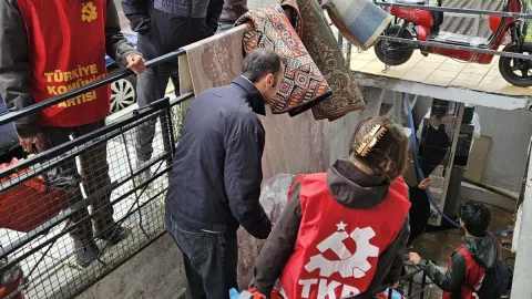 Tkp'den sel sonrası i̇stanbullulara 6 kritik uyarı ve çağrı 2026 - adalet - iustitia. Bg Tkp i stanbul tkp'den sel sonrası i̇stanbullulara 6 kritik uyarı ve çağrı 2026 tkp den sel sonras stanbullulara kritik uyar 2026 tkp i stanbul haber merkezi i̇stanbul'daki sel felaketi sonrası kentin birçok noktasında dayanışma çalışmaları yürüten tkp... Iustitia. Bg tkp'den sel sonrası i̇stanbullulara 6 kritik uyarı ve çağrı 2026 2026-10-15 14:10:31 adalet - iustitia. Bg tkp i stanbul