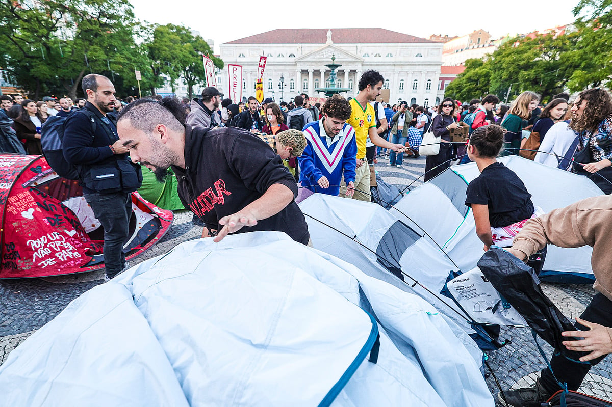 "um trabalho e casa para viver". Milhares voltaram às ruas de lisboa (veja as fotos) 2026 - justiça - iustitia. Bg Casa para viver "um trabalho e casa para viver". Milhares voltaram às ruas de lisboa (veja as fotos) 2026 trabalho casa para viver milhares voltaram ruas lisboa 5 casa para viver milhares de pessoas juntaram-se este sábado (24 de outubro) em lisboa para exigir ao governo “um trabalho e uma casa... Iustitia. Bg "um trabalho e casa para viver". Milhares voltaram às ruas de lisboa (veja as fotos) 2026 2026-10-24 20:10:23 justiça - iustitia. Bg casa para viver
