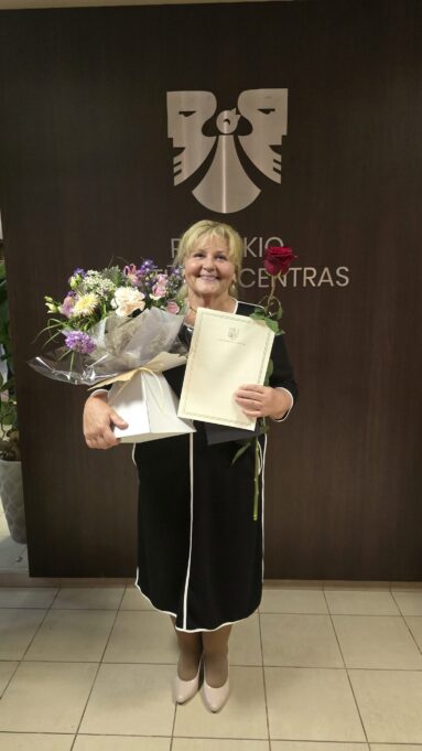 Kuriamą aplinką kurioje tradiciniu koncertu ir įteiktomis padėkomis rokiškyje nuvilnijo tarptautinė mokytojų diena 2026 tradiciniu koncertu teiktomis pad komis roki kyje nuvil 2 kuriamą aplinką kurioje iustitia. Bg gimtasis rokiškis
pagerbtieji
rokiškio rajono savivaldybės meras ramūnas godeliauskas iškilmingai padėkos raštus šiais metais įteikė:
rokiškio juozo tumo-vaižganto... Tradiciniu koncertu ir įteiktomis padėkomis rokiškyje nuvilnijo tarptautinė mokytojų diena 2026 2026-10-06 04:16:51 teisingumas - iustitia. Bg kuriamą aplinką kurioje