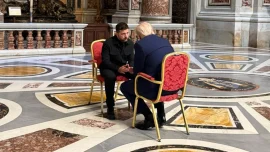 Трамп вели дека зеленски треба да најде некој друг да преговара во име на украина за крај на војната со русија 2026 - правда - юстиция Најде некој друг трамп вели дека зеленски треба да најде некој друг да преговара во име на украина за крај на војната со русија 2026 tramp veli deka zelenski treba neko drug pregovara ime најде некој друг iustitia. Bg американскиот претседател доналд трамп во понеделникот изјави дека смета оти некој друг, а не украинскиот претседател володимир зеленски, би требало да преговара во име на... Трамп вели дека зеленски треба да најде некој друг да преговара во име на украина за крај на војната со русија 2026 2026-10-20 06:22:49 правда - юстиция најде некој друг