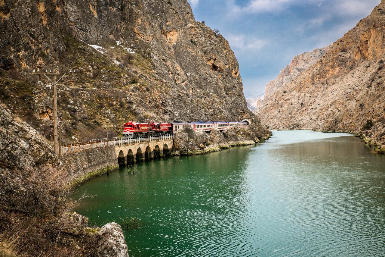 Turistik doğu ekspresi’nde bilet satışları yarın başlıyor! İlk sefer belli oldu! 2026 - adalet - iustitia. Bg Turistik doğu ekspresi turistik doğu ekspresi’nde bilet satışları yarın başlıyor! İlk sefer belli oldu! 2026 turistik ekspresi nde bilet sat lar yar yor sefer belli 1 turistik doğu ekspresi ulaştırma ve altyapı bakanı abdulkadir uraloğlu, turistik doğu ekspresi’nin 2026-2027 sezonuna ilişkin açıklamada... Iustitia. Bg turistik doğu ekspresi’nde bilet satışları yarın başlıyor! İlk sefer belli oldu! 2026 2026-10-25 10:53:00 adalet - iustitia. Bg turistik doğu ekspresi