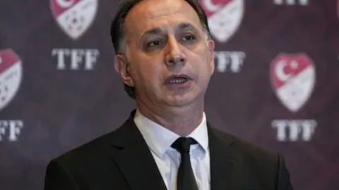 Tutuklanan mhk başkanı ferhat gündoğdu istifa etti 2026 - adalet - iustitia. Bg Başkanı ferhat gündoğdu tutuklanan mhk başkanı ferhat gündoğdu istifa etti 2026 tutuklanan mhk kan ferhat ndo istifa etti 2026 başkanı ferhat gündoğdu haber merkezi "hakemler dosyası" soruşturması kapsamında tutuklanan merkez hakem kurulu başkanı ferhat gündoğdu,... Iustitia. Bg tutuklanan mhk başkanı ferhat gündoğdu istifa etti 2026 2026-10-04 06:42:10 adalet - iustitia. Bg başkanı ferhat gündoğdu