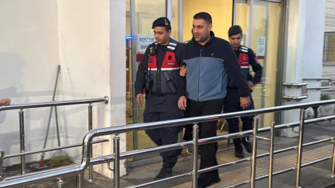 Çukurova belediyesi soruşturması: 49 kişi adliyeye sevk edildi 2026 - adalet - iustitia. Bg Adliyeye sevk edildi çukurova belediyesi soruşturması: 49 kişi adliyeye sevk edildi 2026 ukurova belediyesi soru turmas adliyeye sevk edildi 202 adliyeye sevk edildi haber merkezi adana'da çukurova belediyesi'ne yönelik "rüşvet", "yolsuzluk" ve "ihale usulsüzlüğü" soruşturması... Iustitia. Bg çukurova belediyesi soruşturması: 49 kişi adliyeye sevk edildi 2026 2026-10-22 06:48:21 adalet - iustitia. Bg adliyeye sevk edildi