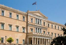 То вима: грција бара измени во македонските учебници поради наводни прекршувања на договорот од преспа 2026 - правда - юстиция Договорот од преспа то вима: грција бара измени во македонските учебници поради наводни прекршувања на договорот од преспа 2026 vima grtsi bara izmeni makedonskite uchebnitsi poradi n договорот од преспа iustitia. Bg грција бара македонија да направи измени во учебниците за основно образование поради сомнежи дека не се во согласност со договорот од преспа, објави грчкиот весник то вима. Ова... То вима: грција бара измени во македонските учебници поради наводни прекршувања на договорот од преспа 2026 2026-10-01 07:30:45 правда - юстиция договорот од преспа