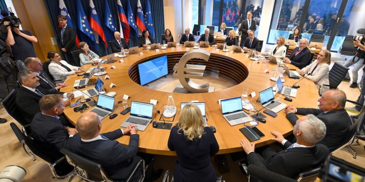 Vlada podpira uveljavitev razvojnega zakona 2026 - pravosodje - iustitia. Bg Vlada podpira uveljavitev razvojnega zakona 2026
