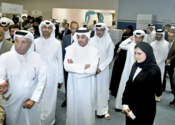 وزير العمل يفتتح المعرض المهني بجامعة لوسيل 2026