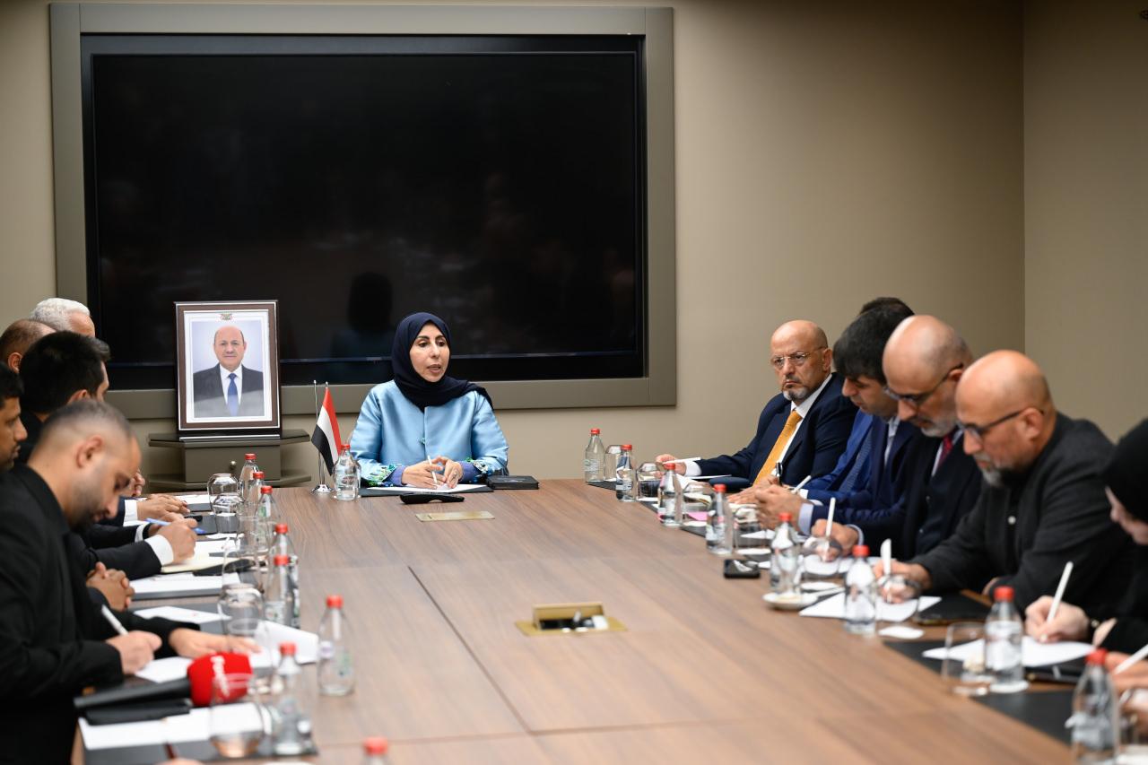 Yemen'den türkiye açıklaması! 'kilit bir ülke' deyip duyurdular! Mekke i̇ttifakı mesajı 2026 - adalet - iustitia. Bg Yemen dışişleri bakanı afrah ez-zube, türkiye'ye gerçekleştirdiği resmi ziyaret kapsamında i̇stanbul'da türk gazeteciler ile bir araya geldi. Yemen dışişleri bakanı afrah ez-zube, toplantıda konuşma yaptı.